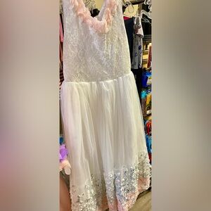 Elegant White Lace Kids Dress